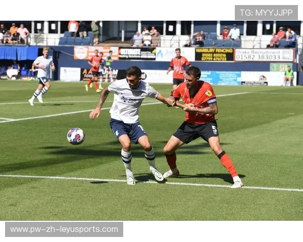 凯恩二次进攻中断球再配合,热刺锋线节奏流动自然——一场前场艺术的解码